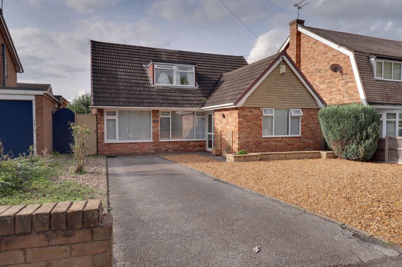 3 bed detached house for sale in Burton Manor Road, Burton Manor