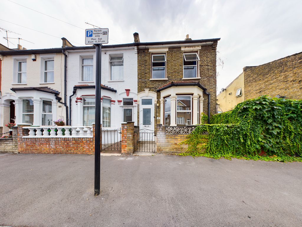 2 bed terraced house for sale in Glasgow Road, London E13 Zoopla
