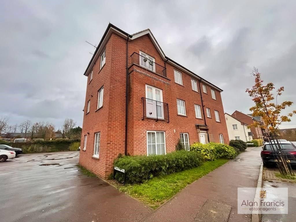 1 bed flat to rent in Greensand View, Woburn Sands, Milton Keynes MK17