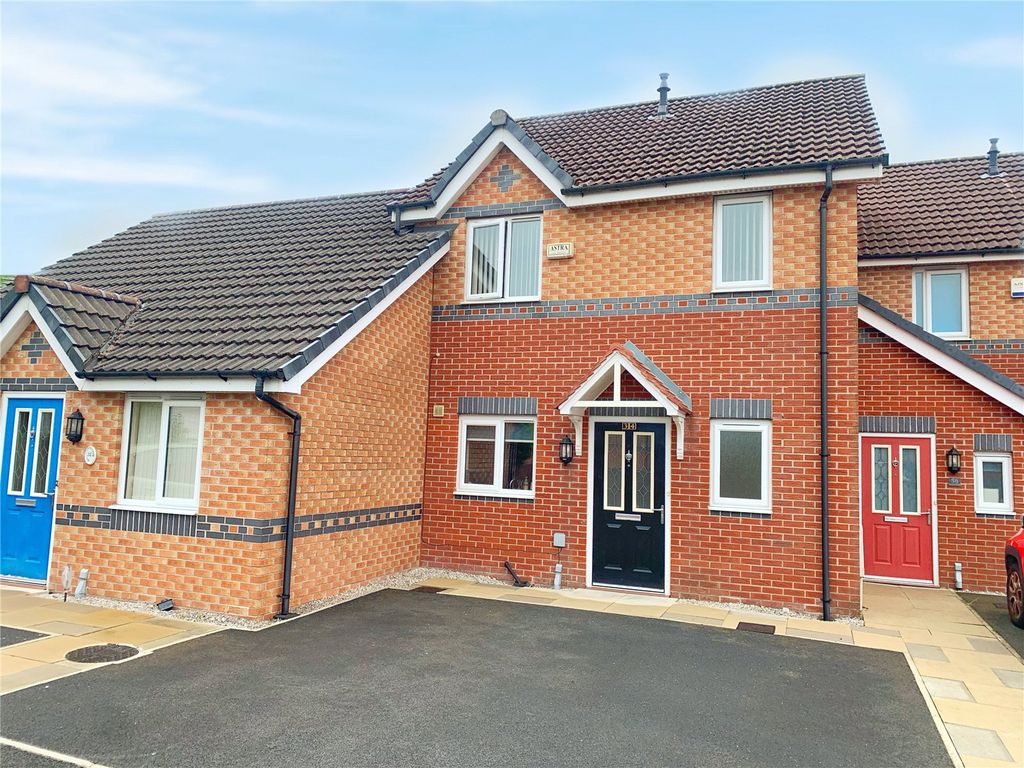 3 bed terraced house for sale in Lorton Close, Middleton, Manchester