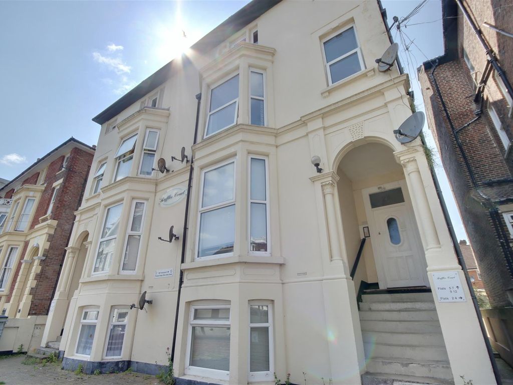 1 bed flat for sale in Elphinstone Road, Southsea PO5 Zoopla
