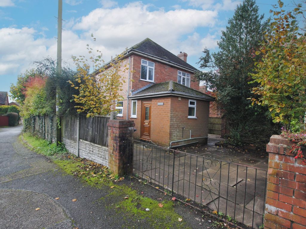 3 bed detached house for sale in Street, Dawley, Telford, 3Aa