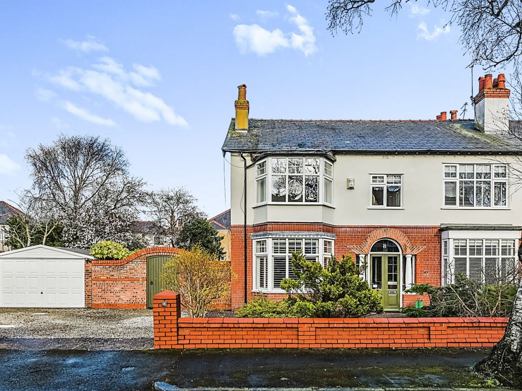 5 bed semidetached house for sale in Park Avenue, Crosby, Liverpool