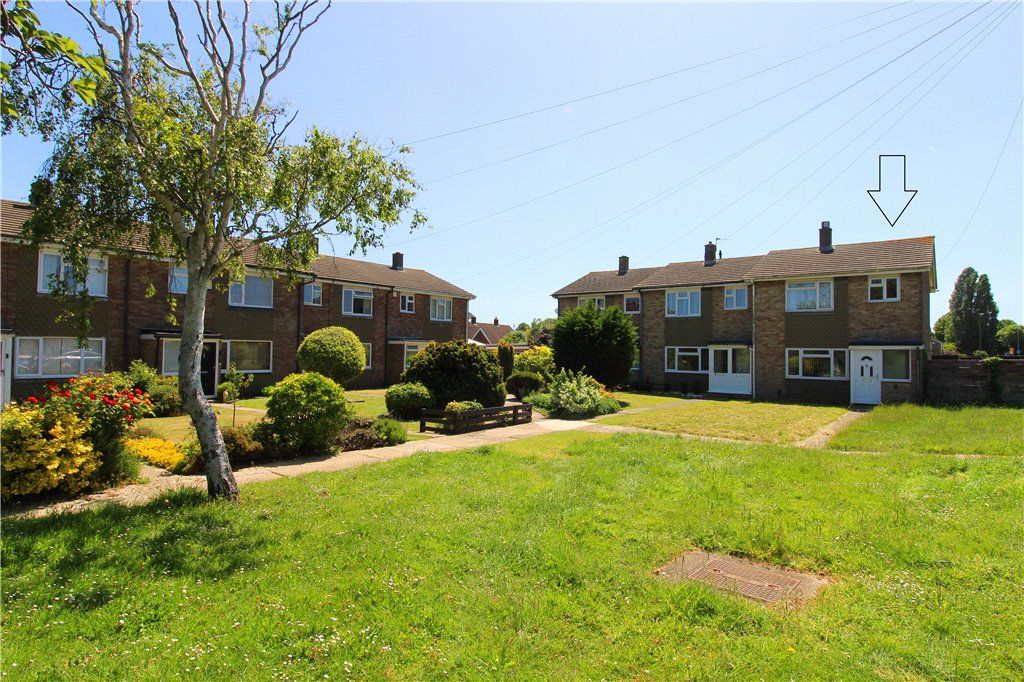 3 bed end terrace house for sale in Military Road, Gosport, Hampshire