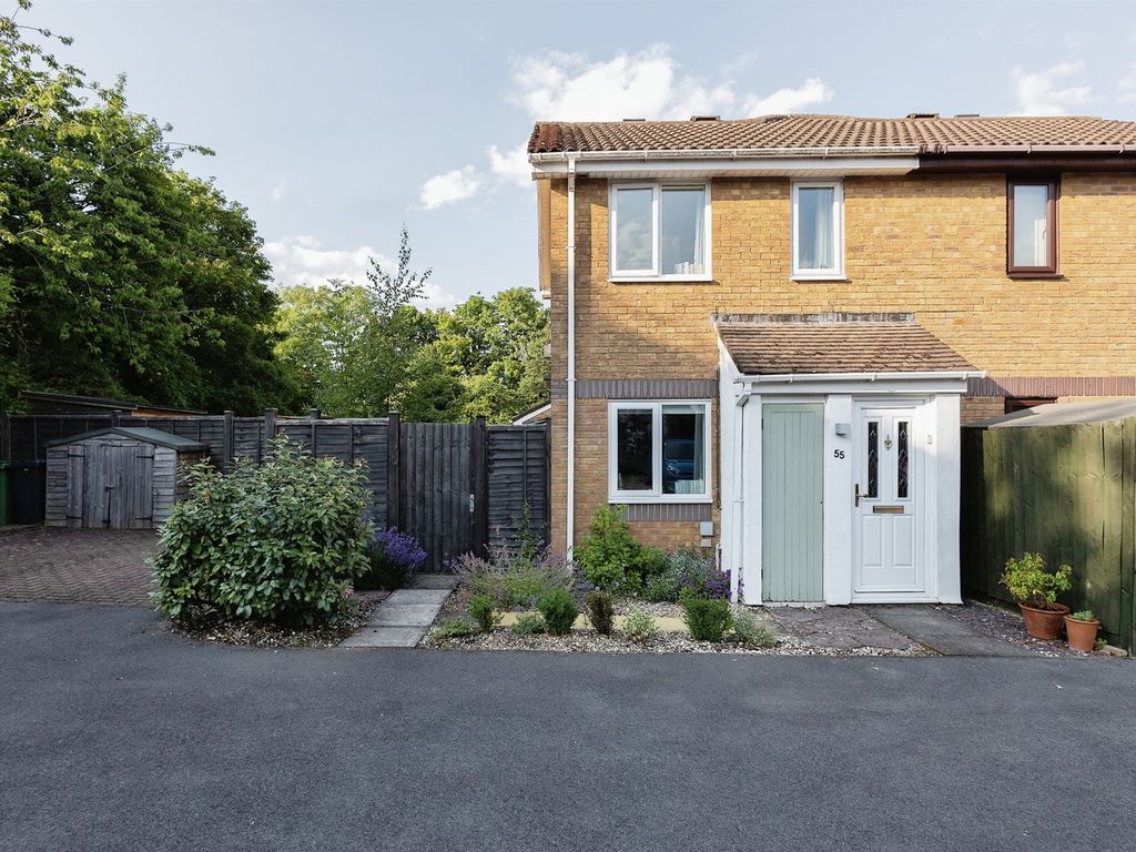 1 bed end terrace house for sale in The Cornfields, Hatch Warren