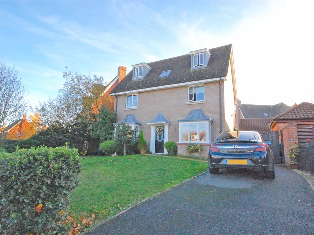 6 bed detached house for sale in Queenborough Grove, Queenborough Lane