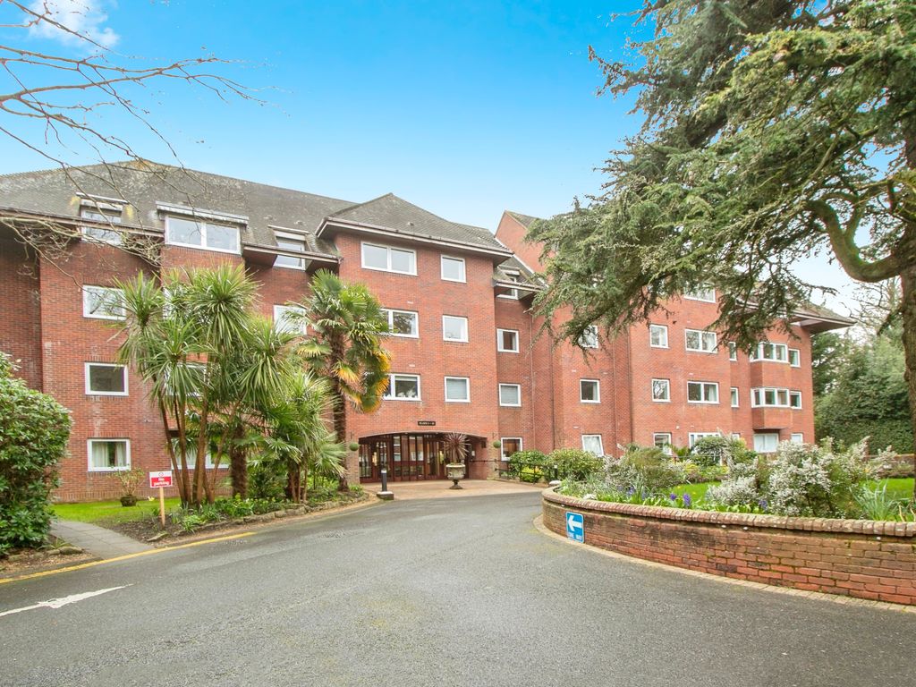 2 bed flat for sale in Canford Cliffs Road, Poole BH13, £330,000 Zoopla