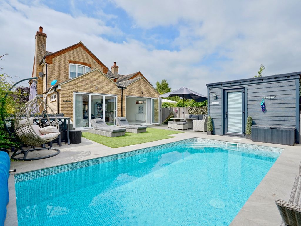 4 bed detached house for sale in High Street, Little Paxton, St. Neots, Cambridgeshire PE19 Zoopla