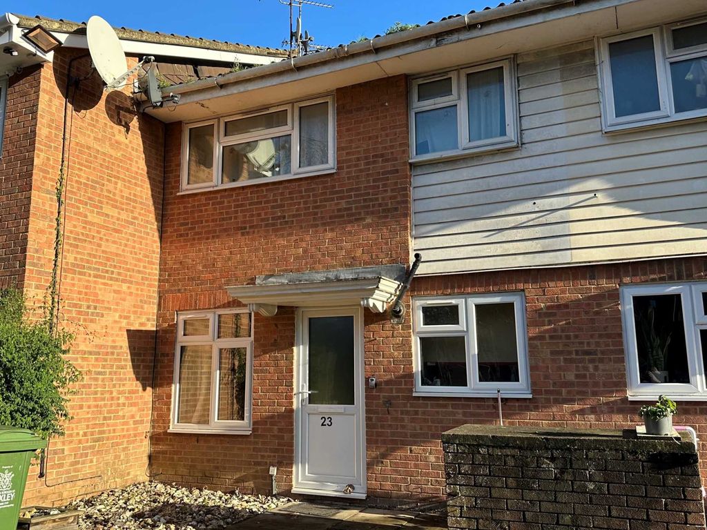 2 bed terraced house for sale in Guild Road, Erith DA8 Zoopla