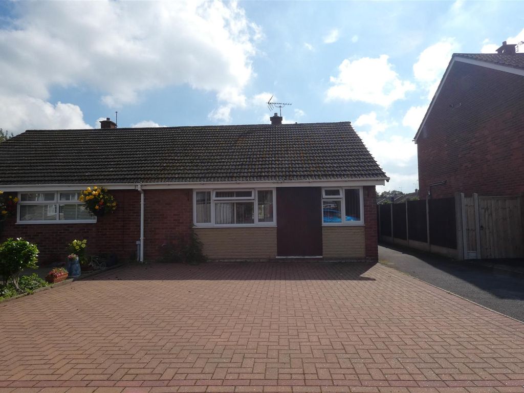 2 bed semidetached bungalow for sale in Shrewsbury Road, Stretton