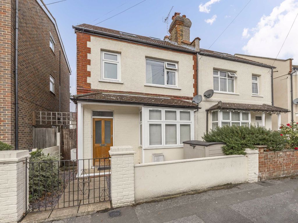 Chestnut Road, London SW20  