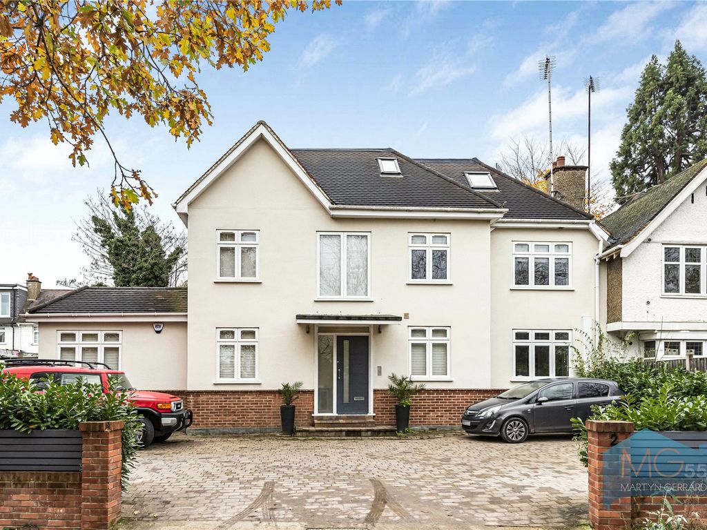 The Drive, London N3  