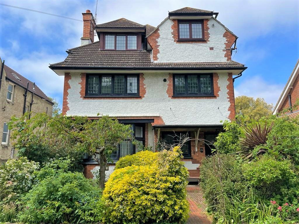 2 bed flat for sale in Trinity Road, Folkestone, Kent CT20 Zoopla