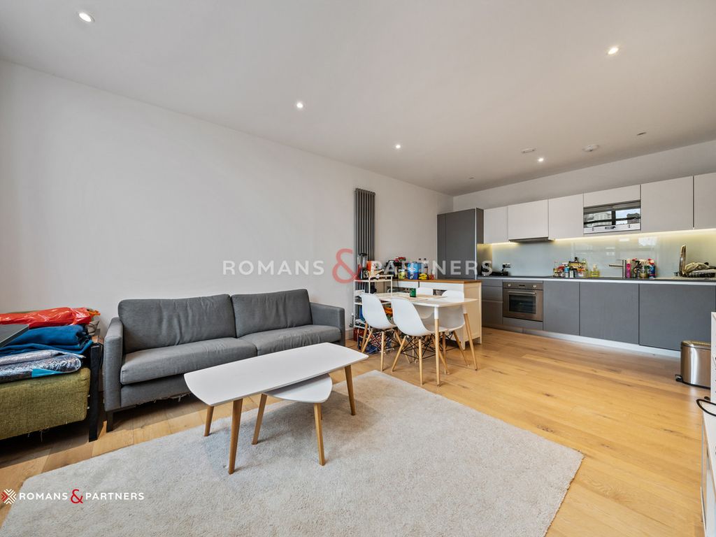 2 bed flat to rent in Carlow House, Camden NW1, £3,000 pcm Zoopla