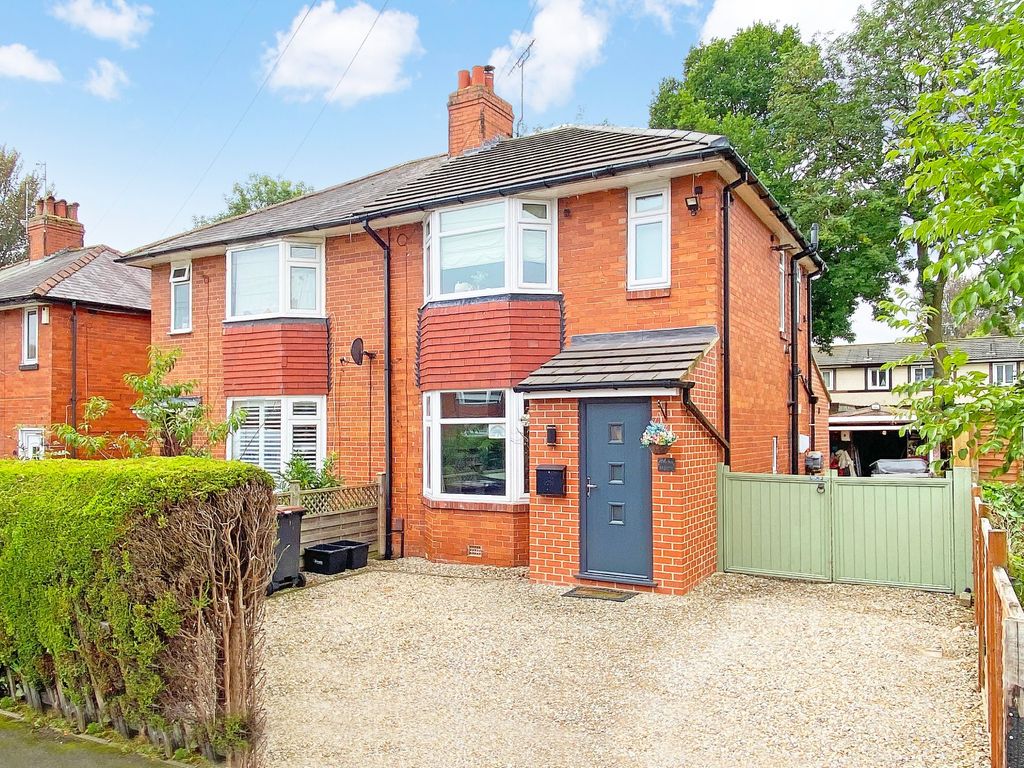 3 bed semidetached house for sale in Wedderburn Drive, Harrogate HG2