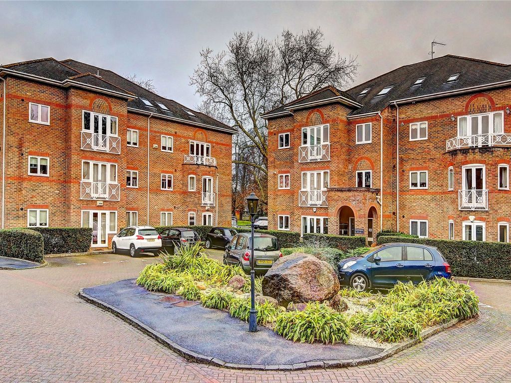 1 bed flat to rent in Trematon Place, Teddington TW11 Zoopla
