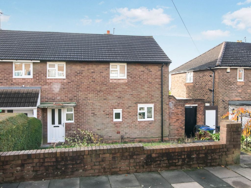 3 bed semidetached house for sale in Sheepfold Close, Rowley Regis