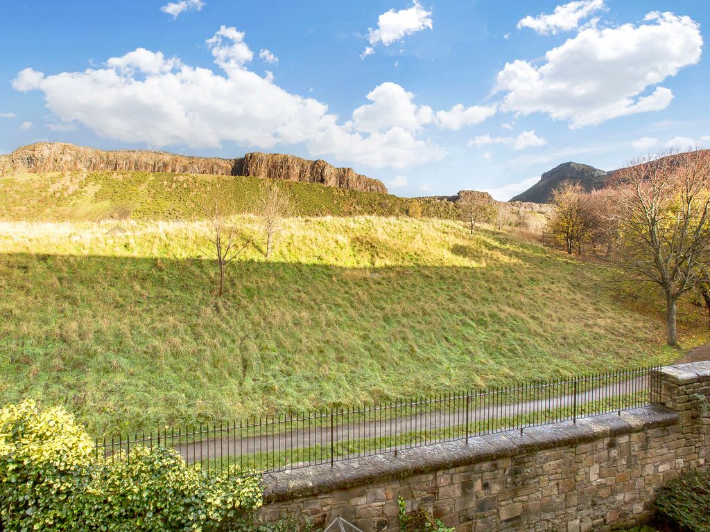 14/6 East Parkside, Edinburgh EH16