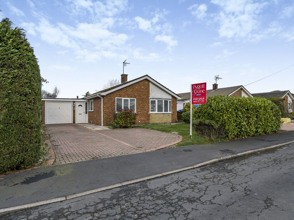 3 bed bungalow for sale in Willow Close, Saxilby LN1 Zoopla