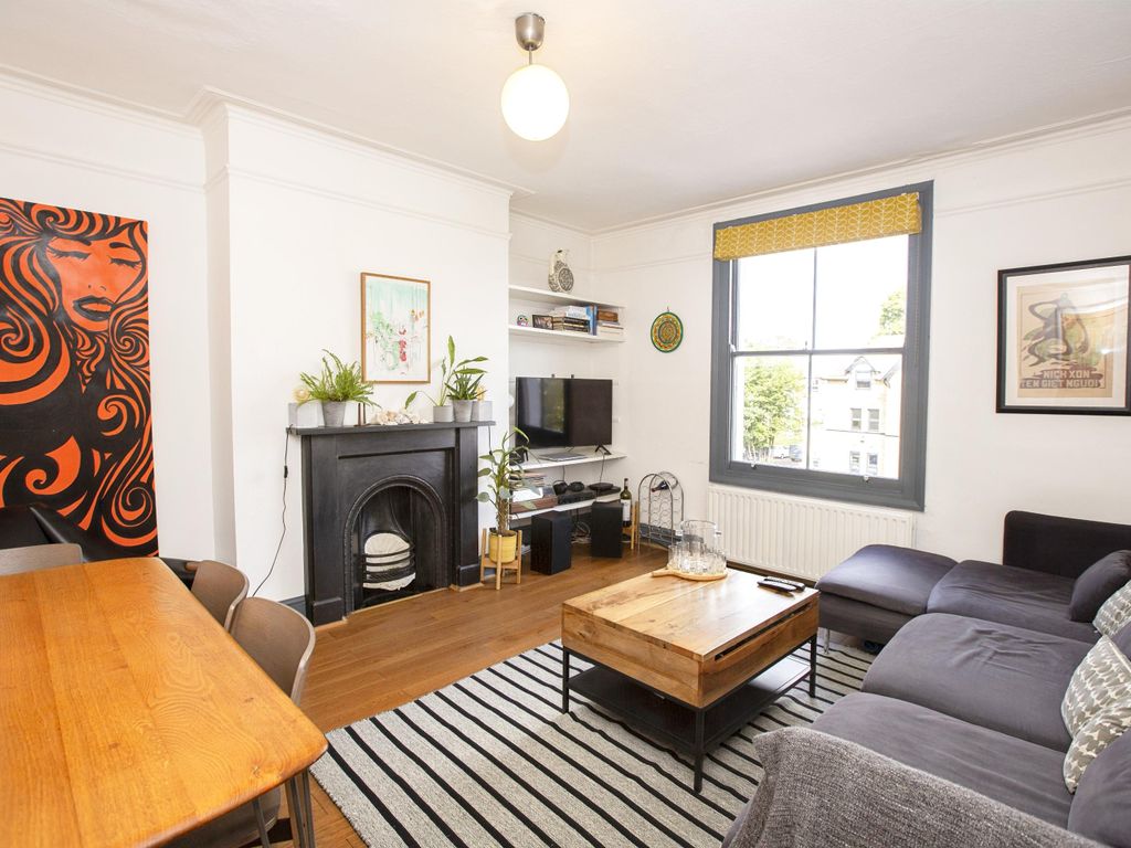 2 bed flat for sale in Romford Road, London E7 Zoopla