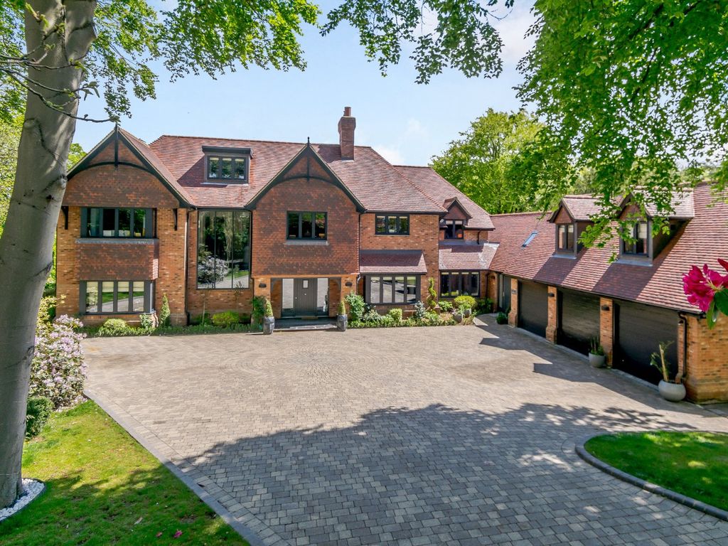 Top Park, Gerrards Cross, Buckinghamshire SL9  