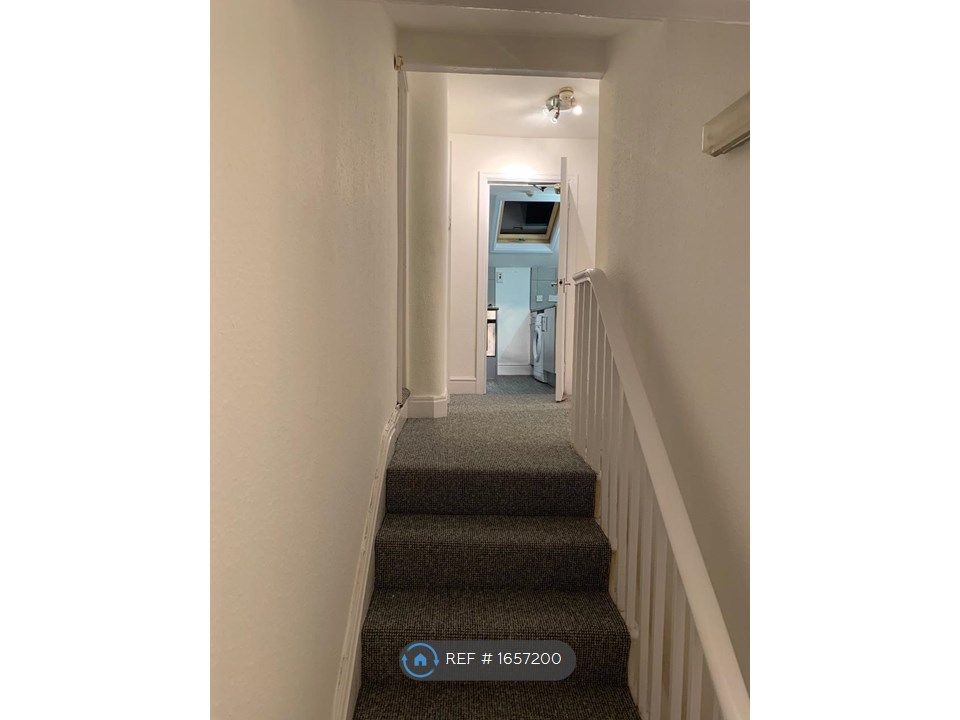 2 bed flat to rent in Barrington Road, Altrincham WA14 Zoopla