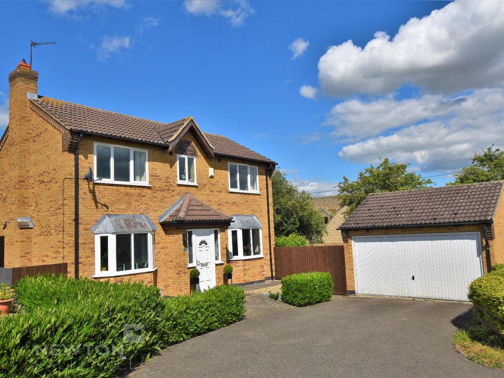 4 bed detached house for sale in Mallard Close, Essendine, Stamford PE9
