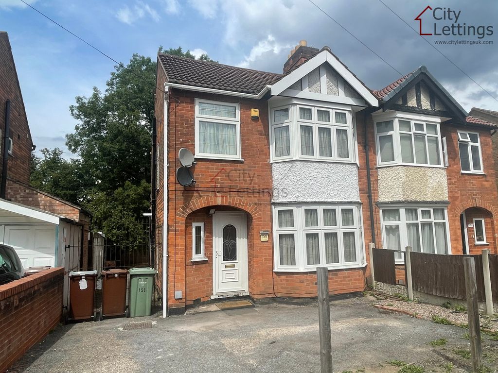 3 bed semidetached house to rent in Charlbury Road, Wollaton NG8, £