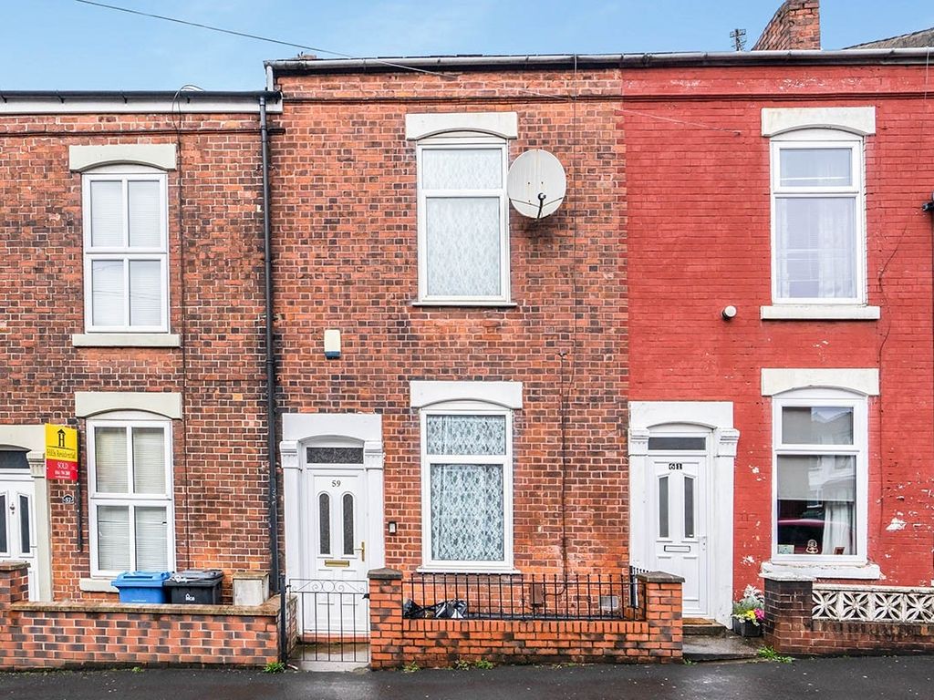 2 bed terraced house to rent in Pendlebury Road, Swinton, Manchester