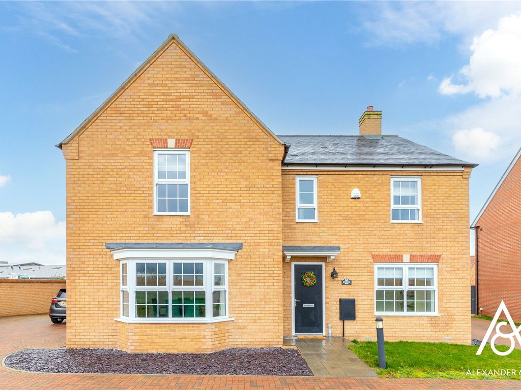 Bobbins Way, Buckingham MK18  