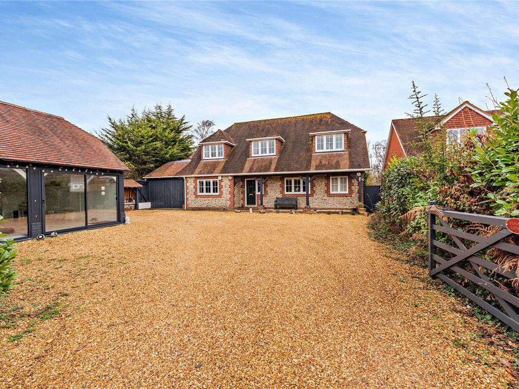 4 bed detached house for sale in Park Lane, Otterbourne, Winchester