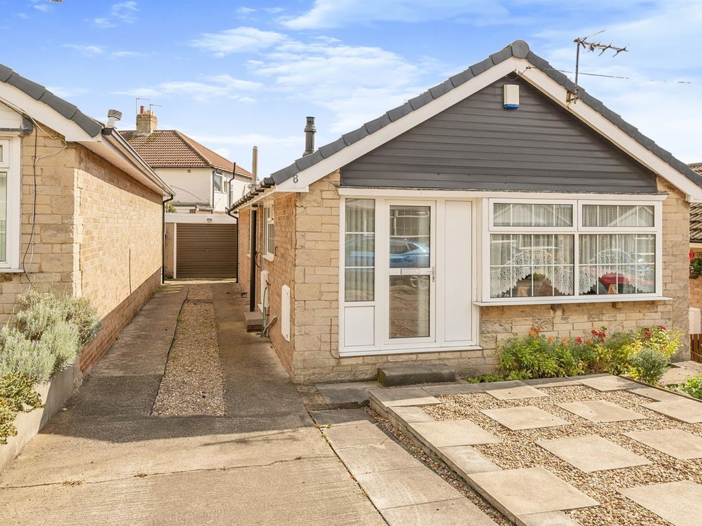 3 bed detached bungalow for sale in Vesper Court, Kirkstall, Leeds LS5