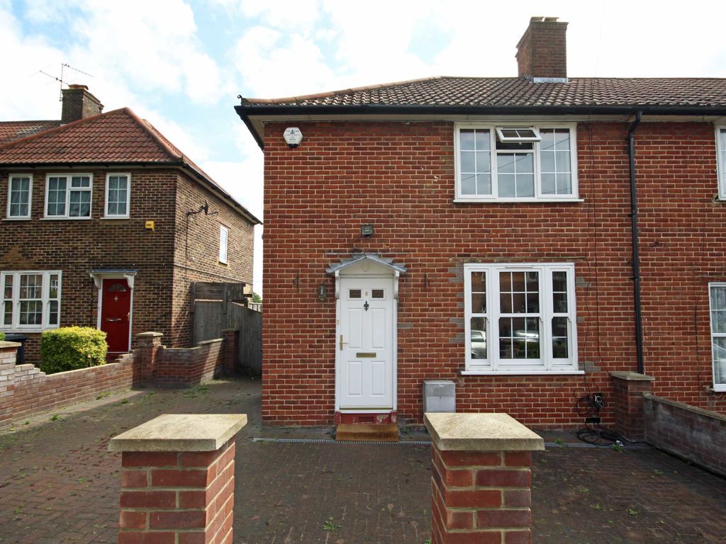 3 bed property to rent in Westcott Crescent, London W7 Zoopla