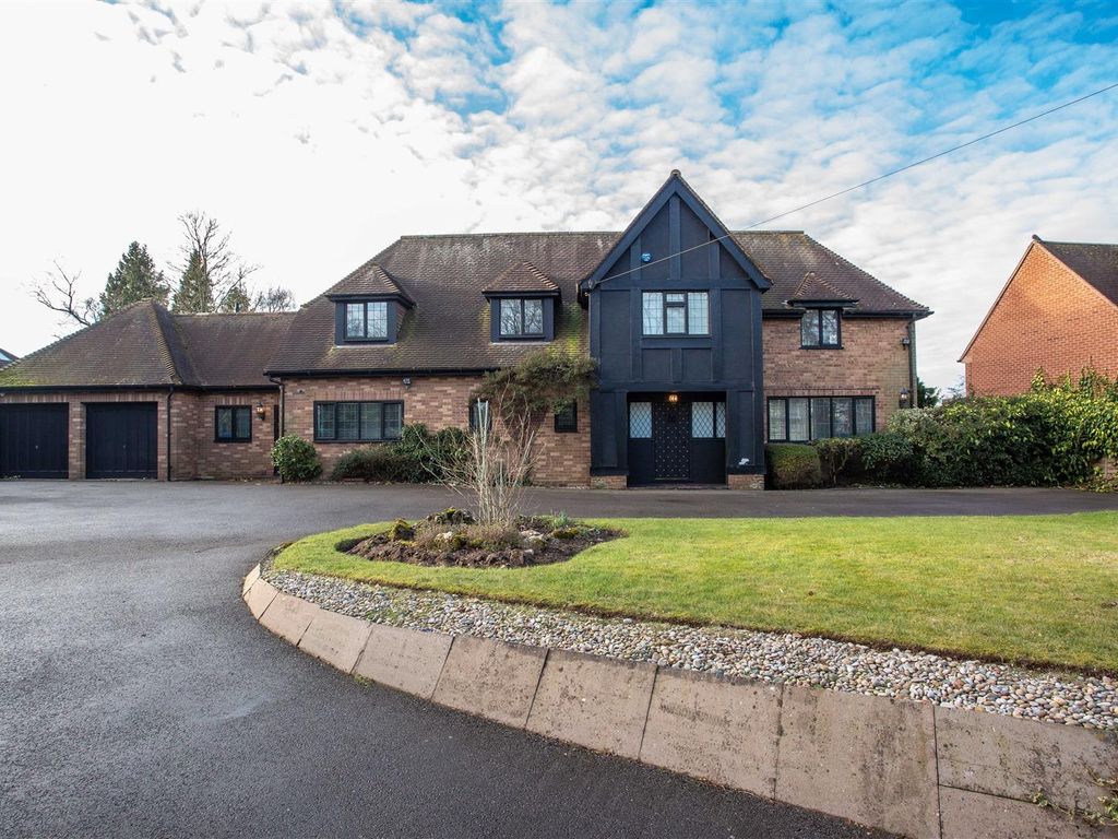 4 bed detached house to rent in St. Johns Hill, Shenstone, Lichfield WS14 Zoopla
