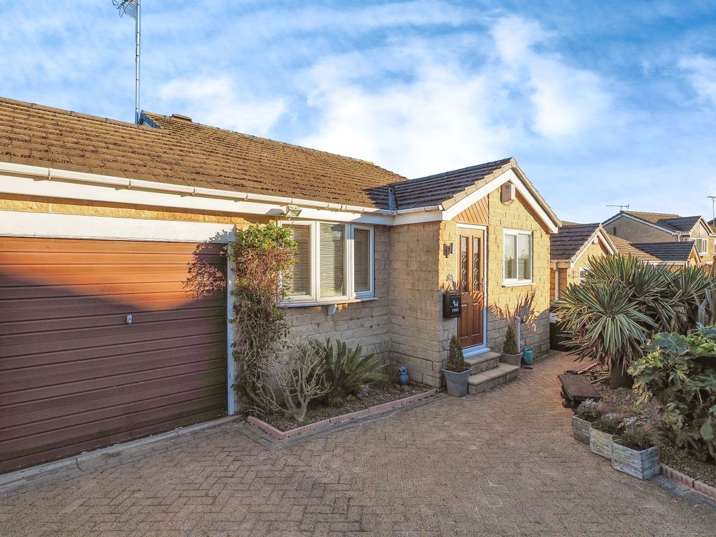 3 bed detached bungalow for sale in Millers Court, Liversedge WF15, £