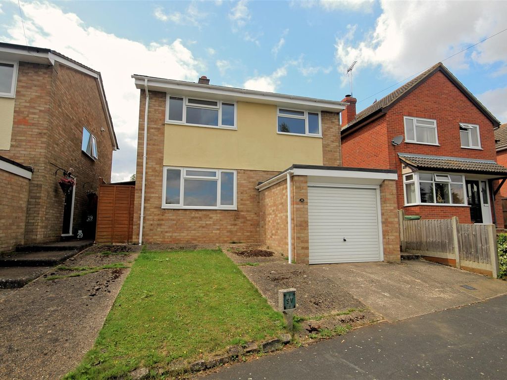 3 bed detached house to rent in Spurgeon Close, Sible Hedingham