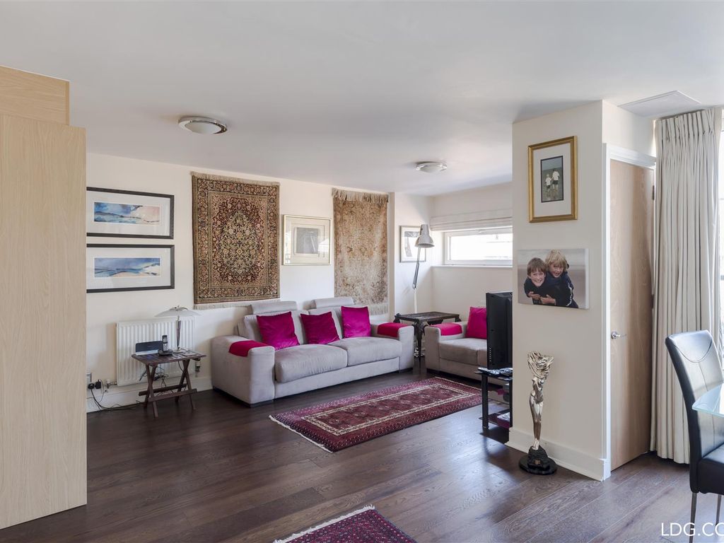 West One House, Fitzrovia W1T