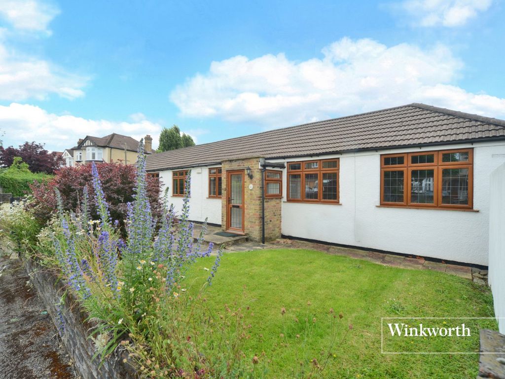 2 bed bungalow for sale in Beverley Road, Worcester Park KT4, £499,950