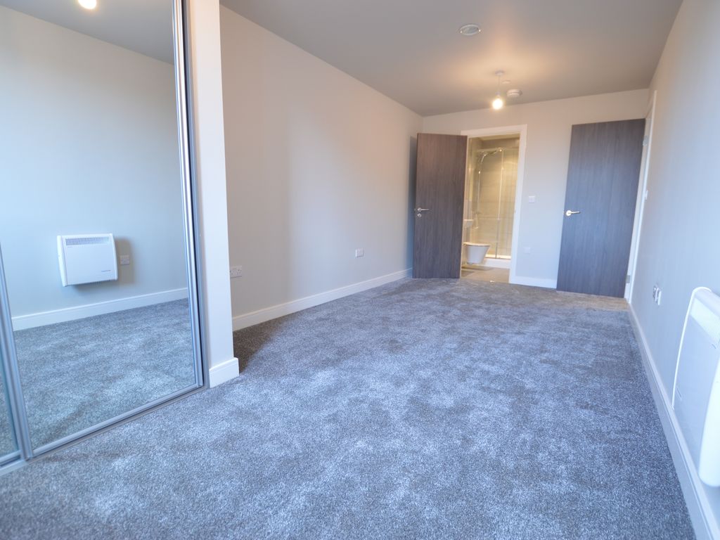 2 bed flat to rent in Petersfield Avenue, Slough, Berkshire SL2 Zoopla