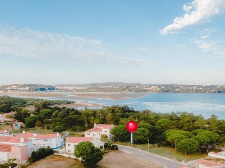 Property for sale in Plot 1st Line Obidos Lagoon, Vau, Vau, Óbidos