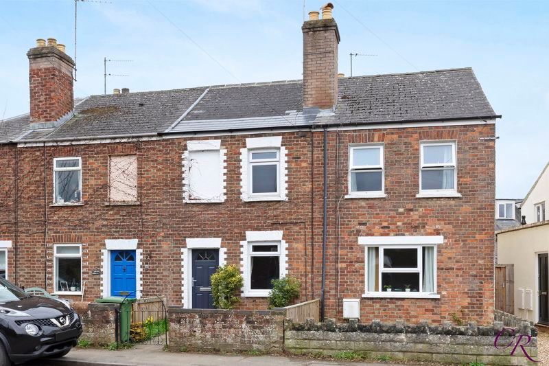2 bed terraced house for sale in London Road, Charlton Kings