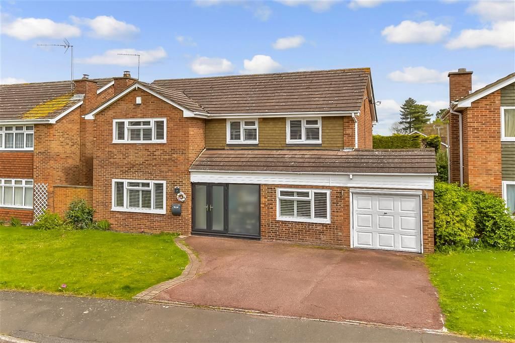 4 bed detached house for sale in Billings Hill Shaw, Hartley, Longfield