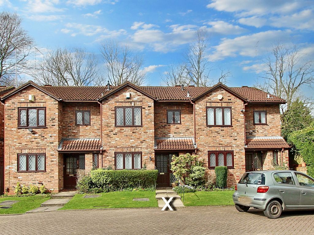 3 bed terraced house for sale in Cadogan Place, Upper Park Road