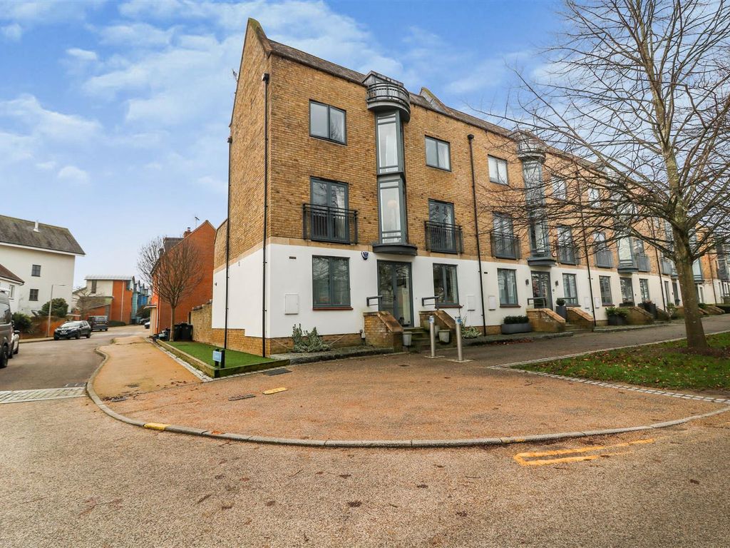 4 bed end terrace house for sale in The Chase, Newhall, Harlow CM17, £