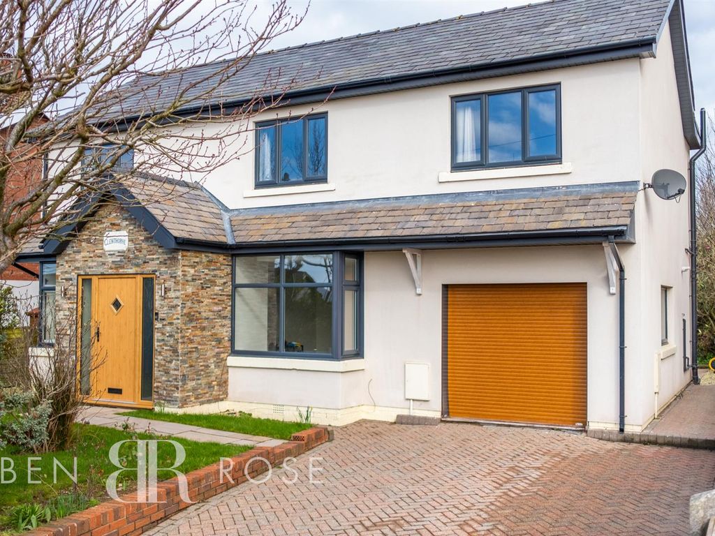 4 bed detached house for sale in Lodge Lane, Elswick, Preston PR4 Zoopla