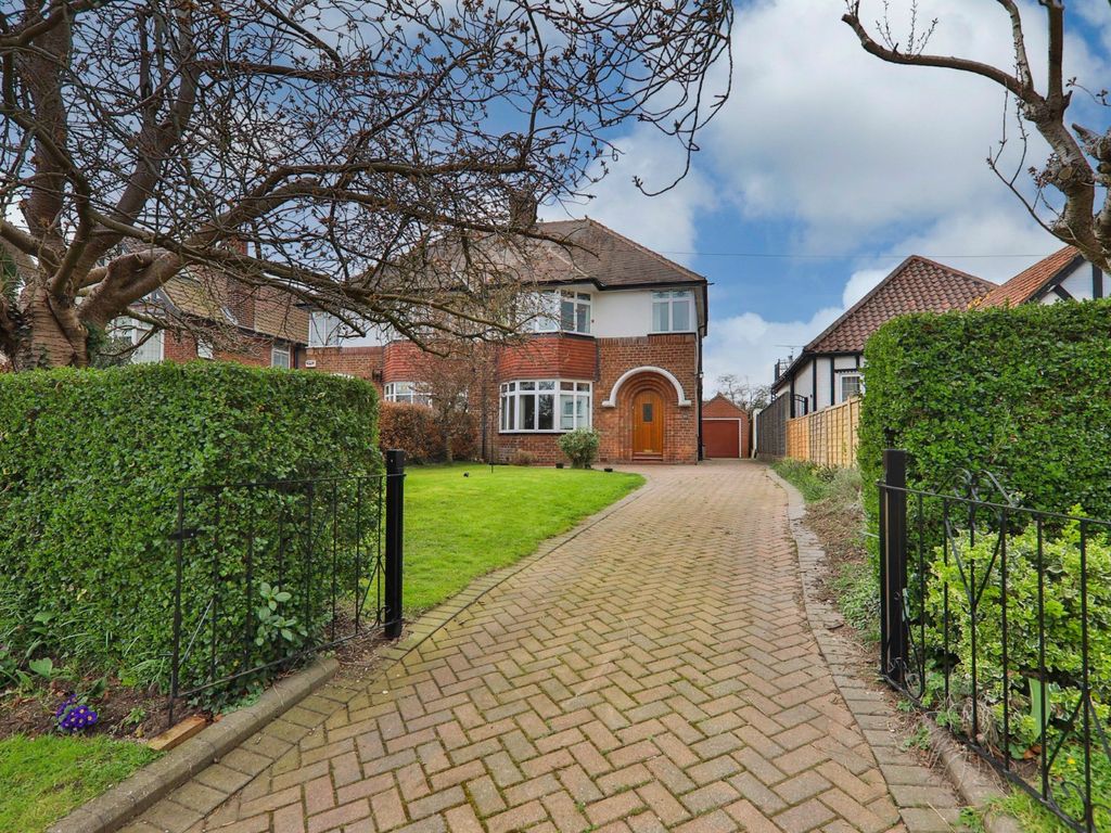 4 bed semidetached house for sale in Station Road, North Ferriby HU14