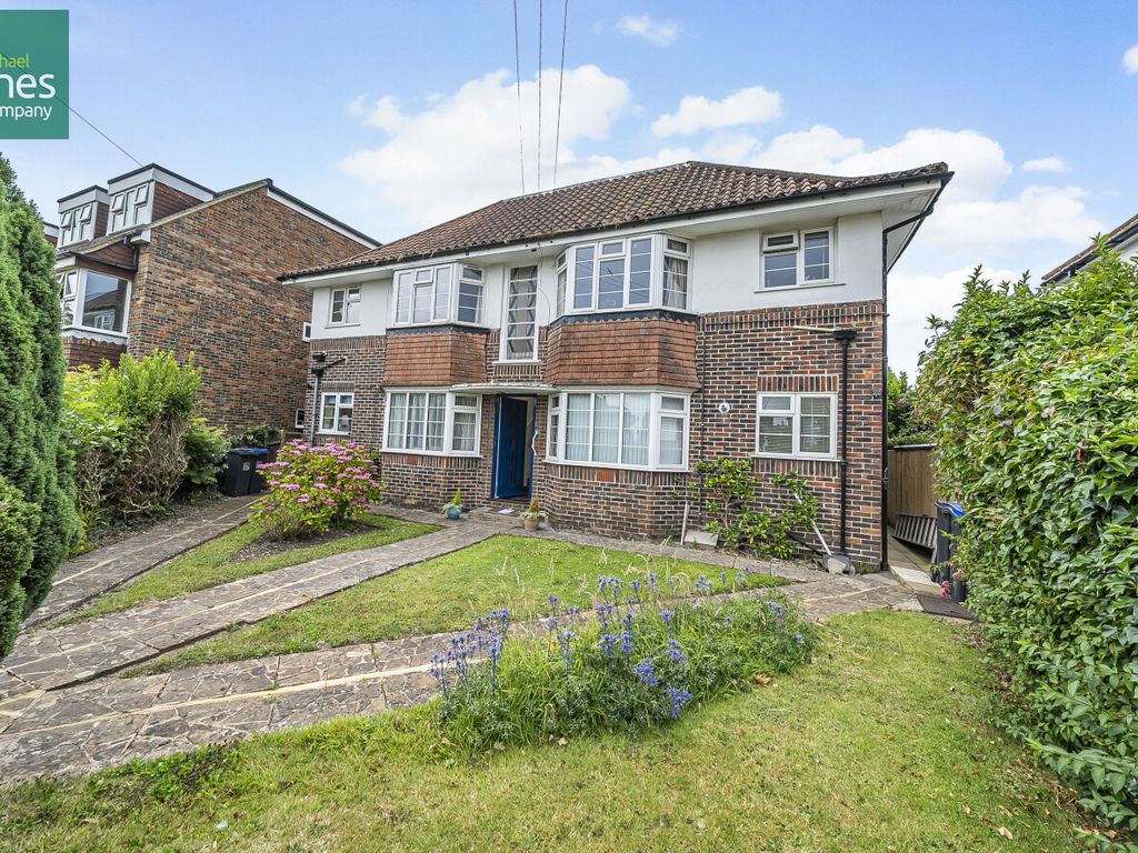 2 bed flat to rent in Goring Road, GoringBySea, Worthing, West Sussex