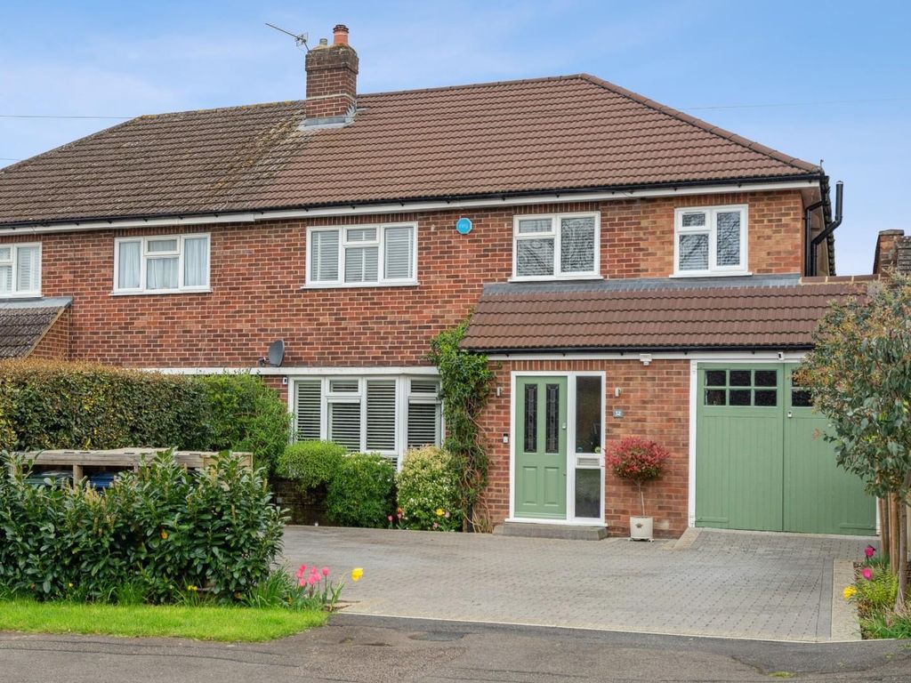 4 bed semidetached house for sale in Quarrendon Road, Amersham, Buckinghamshire HP7, £900,000