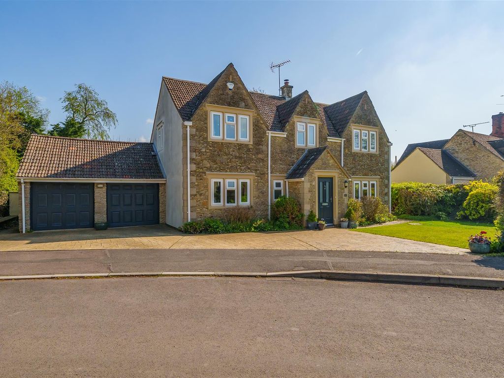 4 bed detached house for sale in Manor Farm Drive, Sutton Benger
