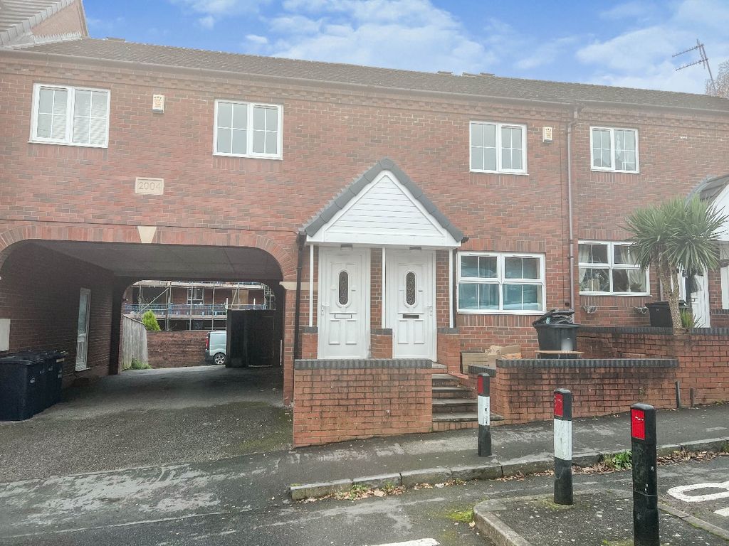 2 bed terraced house to rent in Victoria Road, Quarry Bank, Brierley